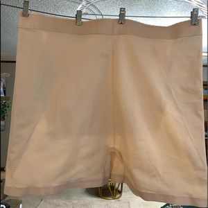 Ladies size 10x/50 girdle InstantShape